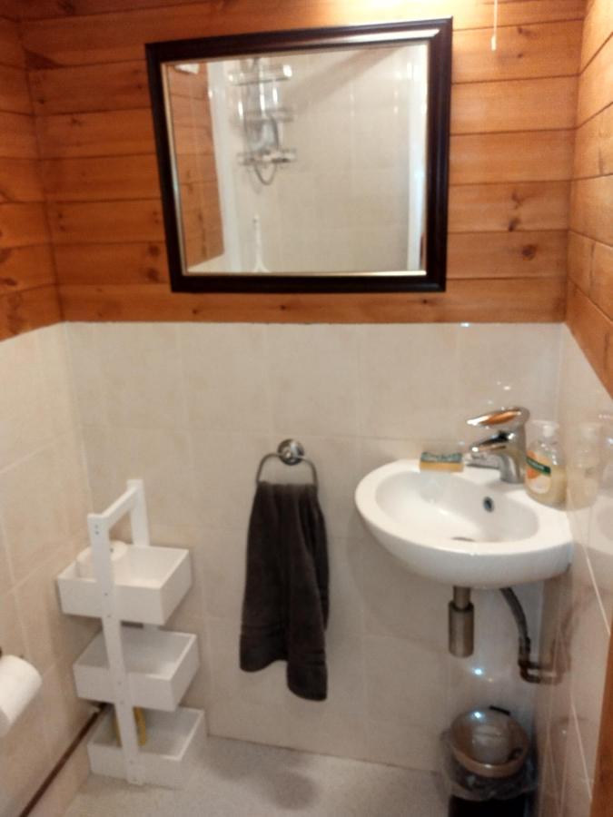 Appartamento Self Contained Flat In Llanfyllin Powys Esterno foto