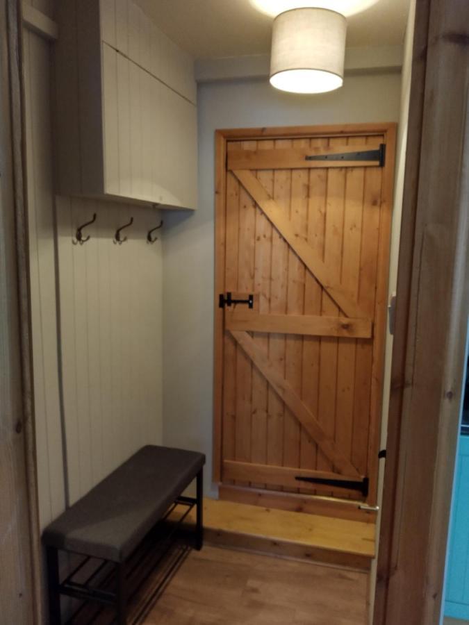 Appartamento Self Contained Flat In Llanfyllin Powys Esterno foto
